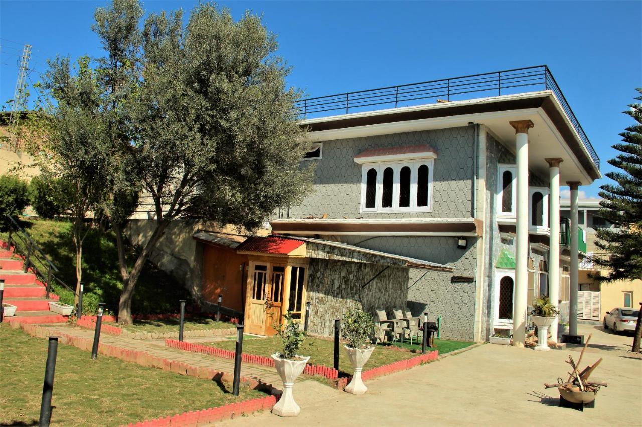 Republika Central Mansehra Exterior photo