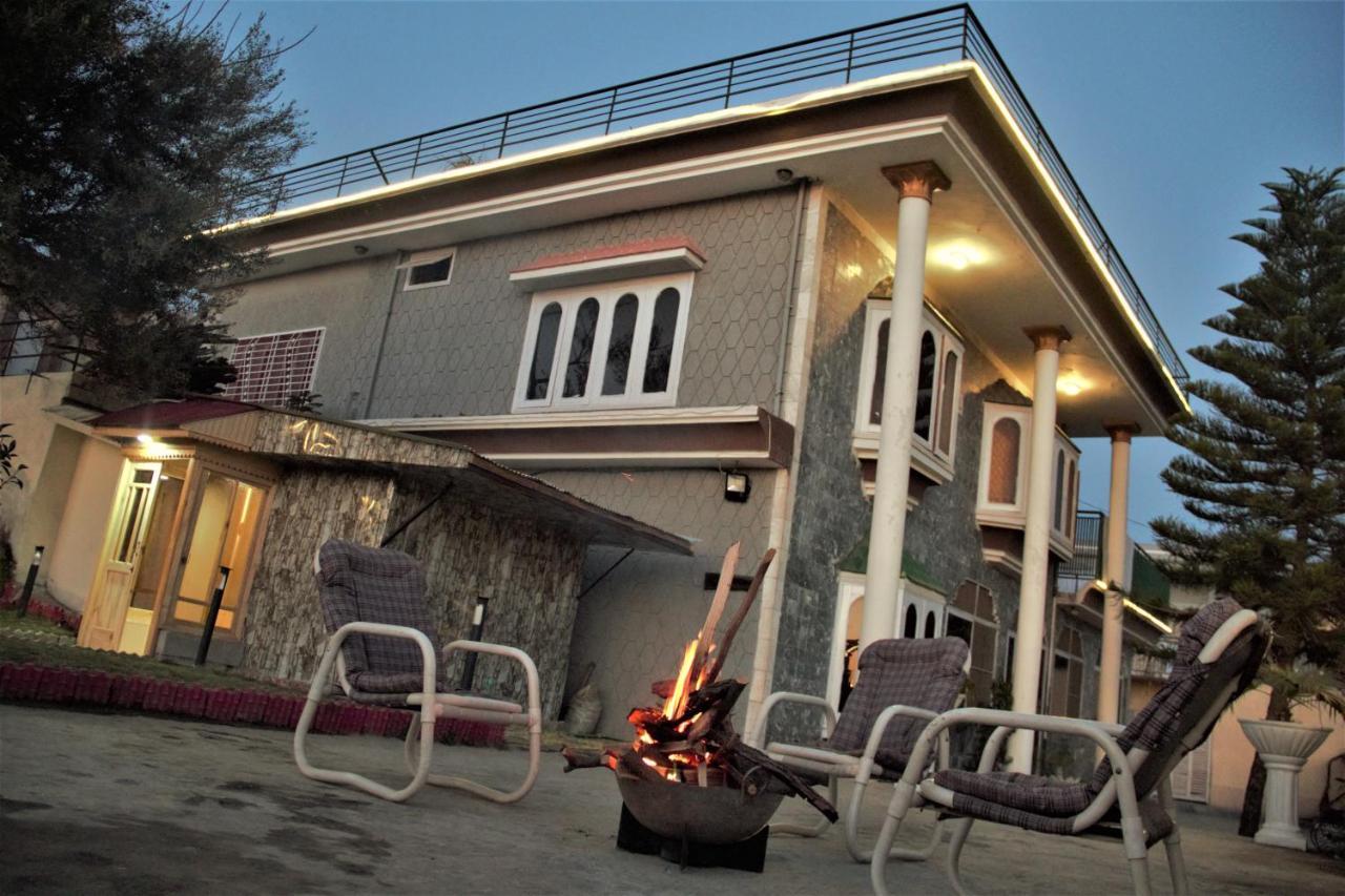 Republika Central Mansehra Exterior photo