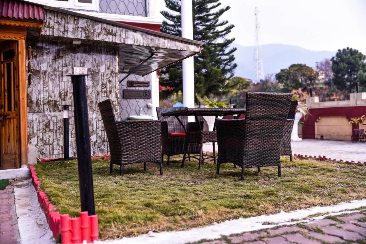 Republika Central Mansehra Exterior photo