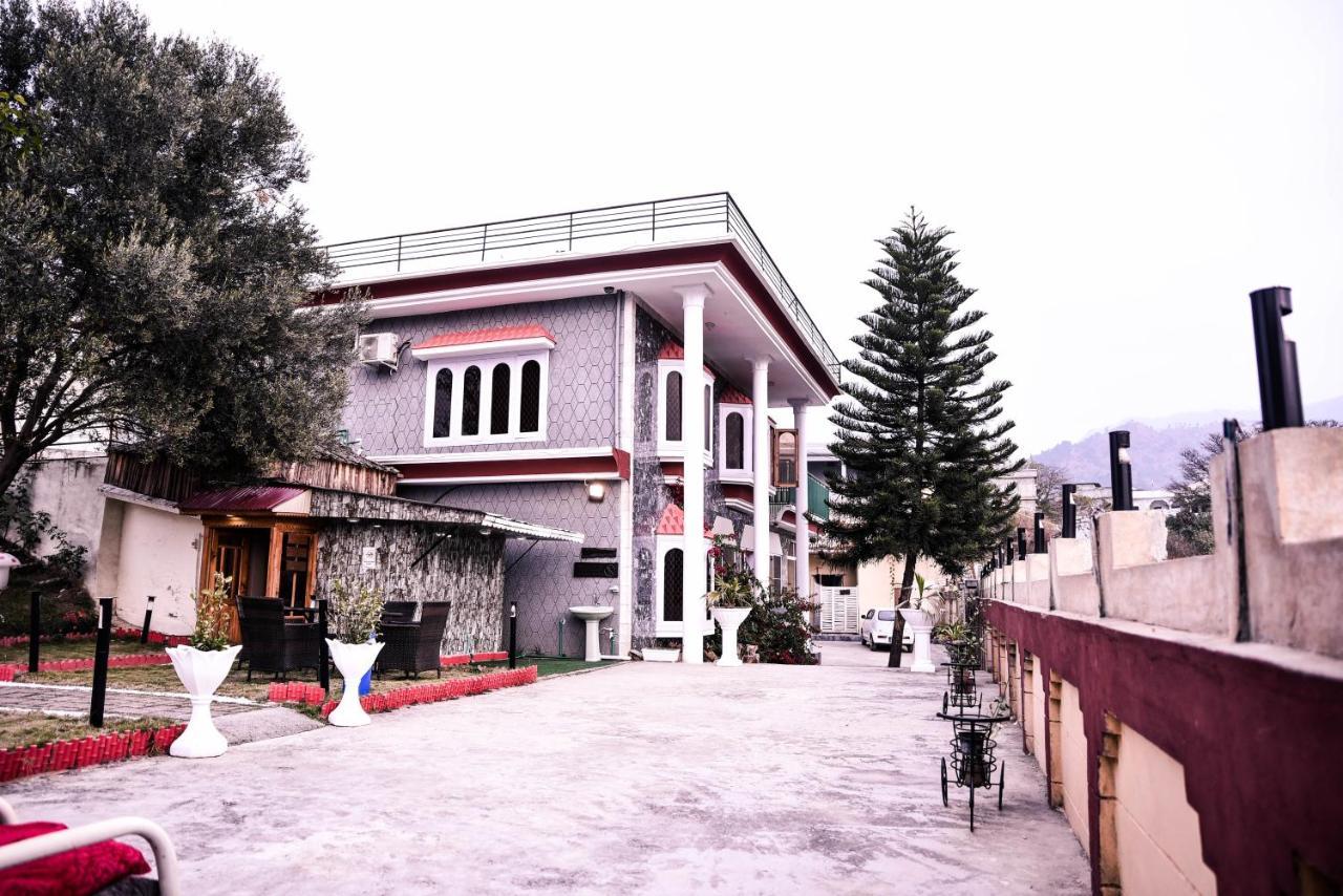 Republika Central Mansehra Exterior photo