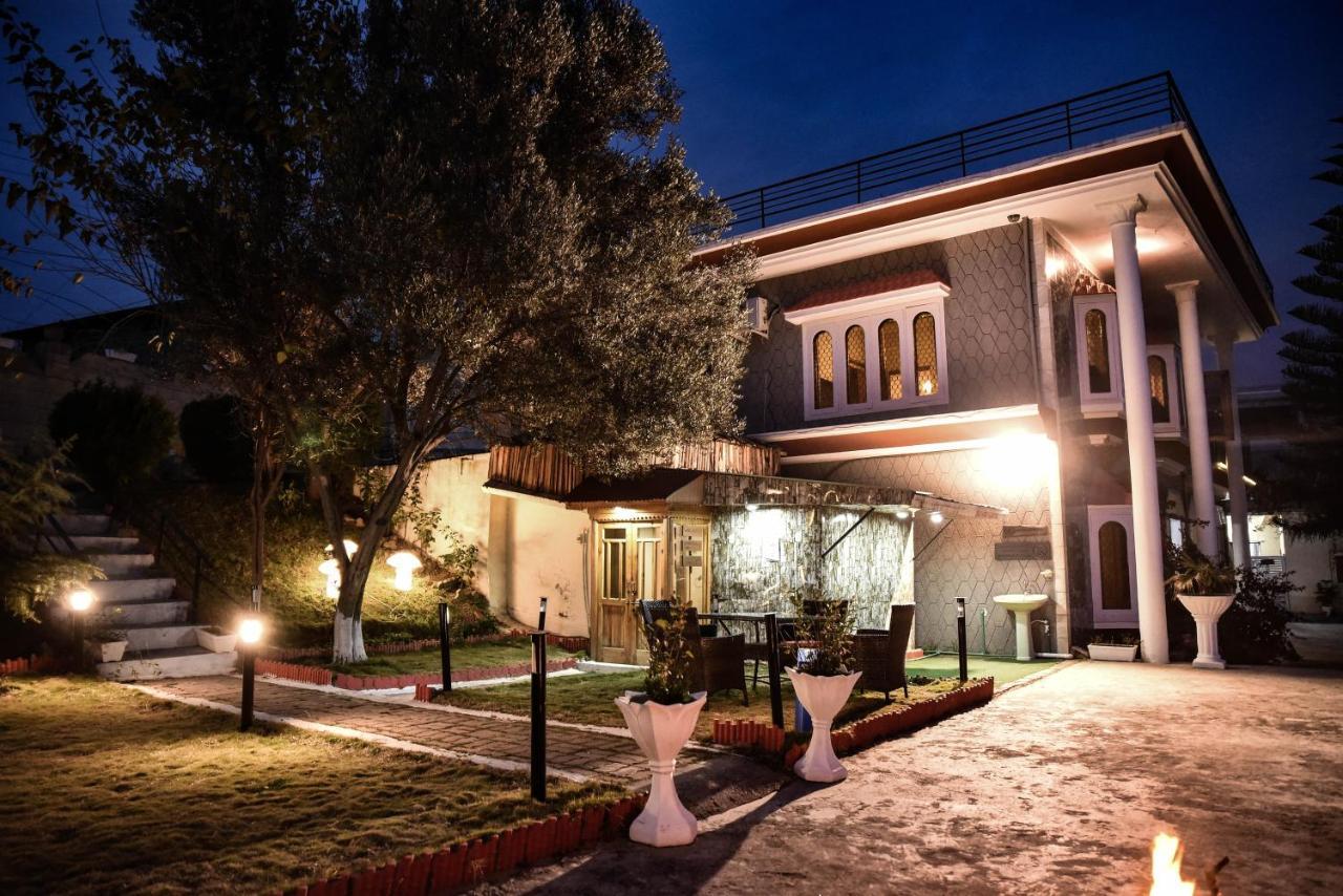 Republika Central Mansehra Exterior photo